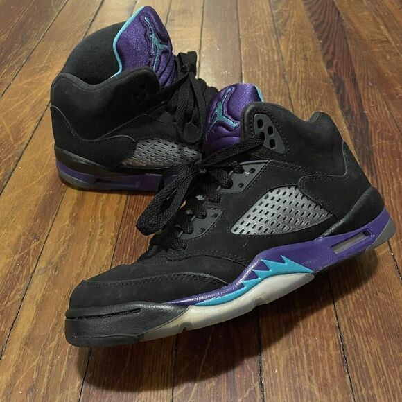 Nike Air Jordan 5 Retro BLACK GRAPE PURPLE   440888-007 YOUTH Size 5Y Womens 6.5 - Picture 2 of 8